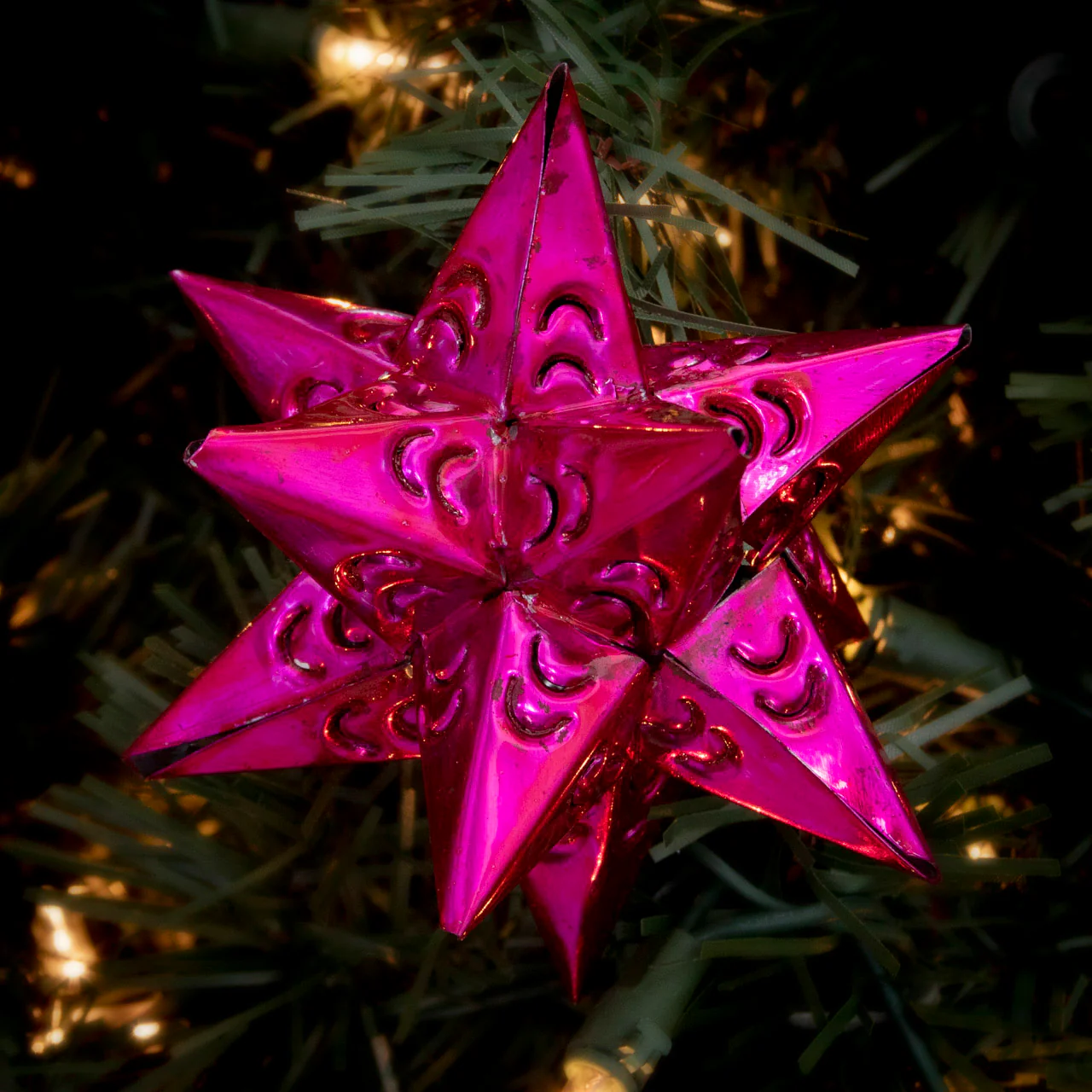 12-Point Tin Art Star Ornament - Image 6