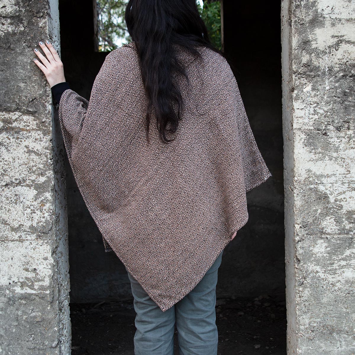 Artisanal Quexquémitl, Poncho - Image 2