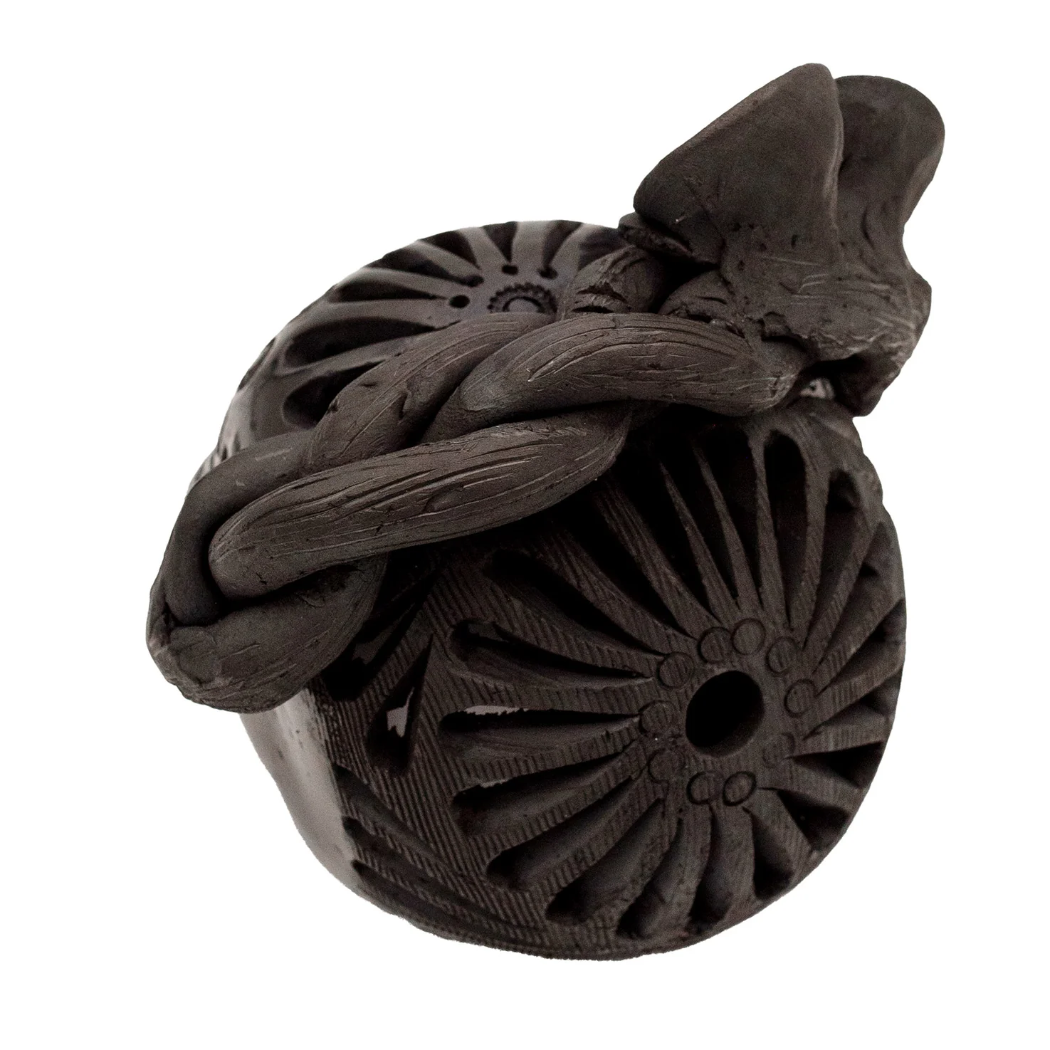 Barro Negro Frida Carved Sugar Skull - Image 3