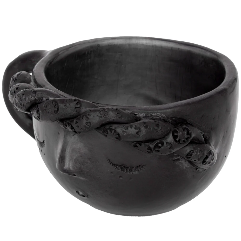Barro Negro Señorita Face Mug - Image 4