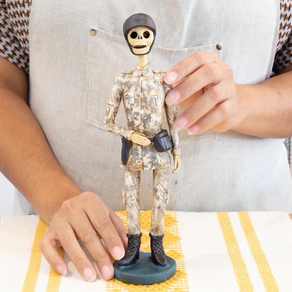Calaca Trabajadora, Professions Clay Sculpture - Image 2