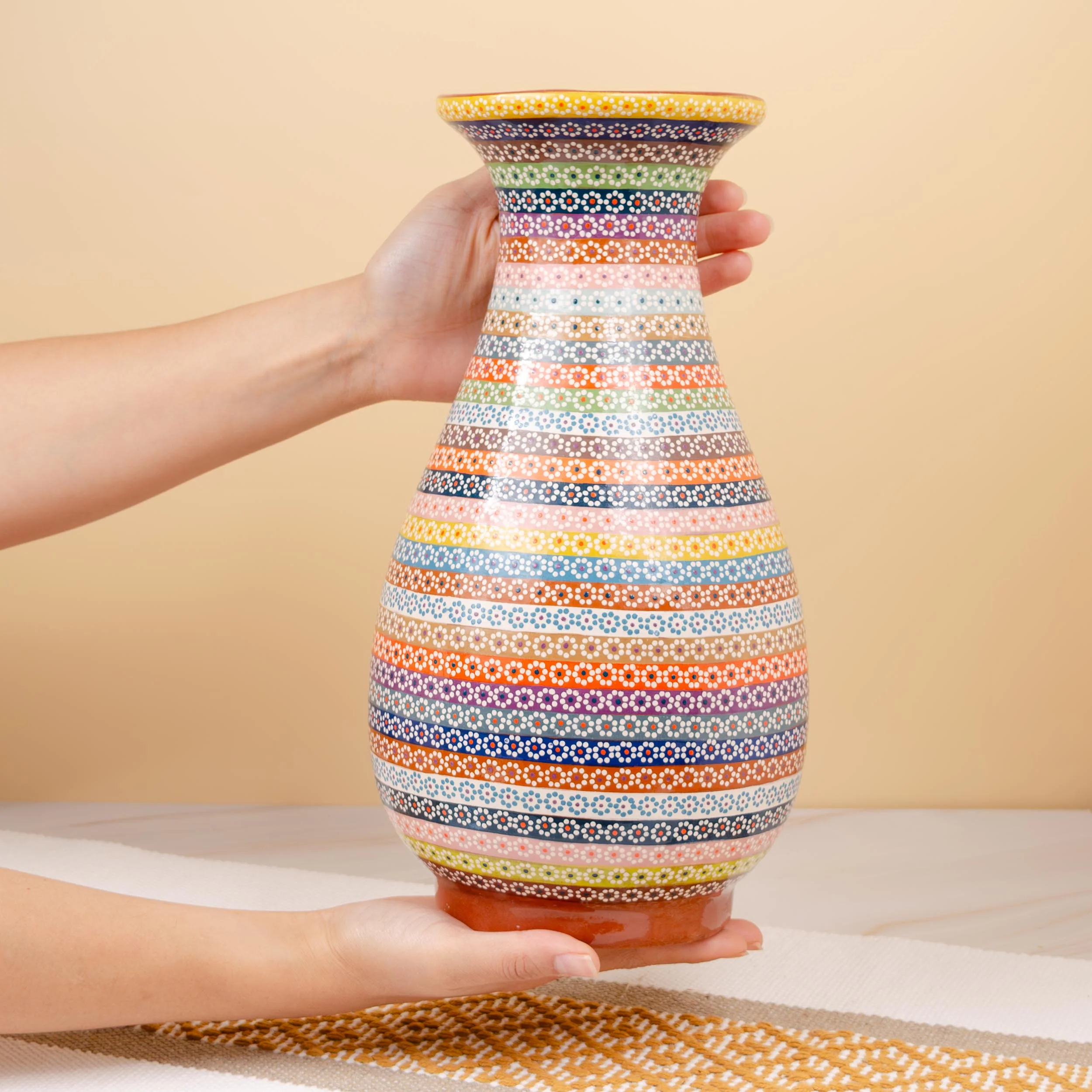 Capula Clay Decorative Bottle Neck Vase - Image 2