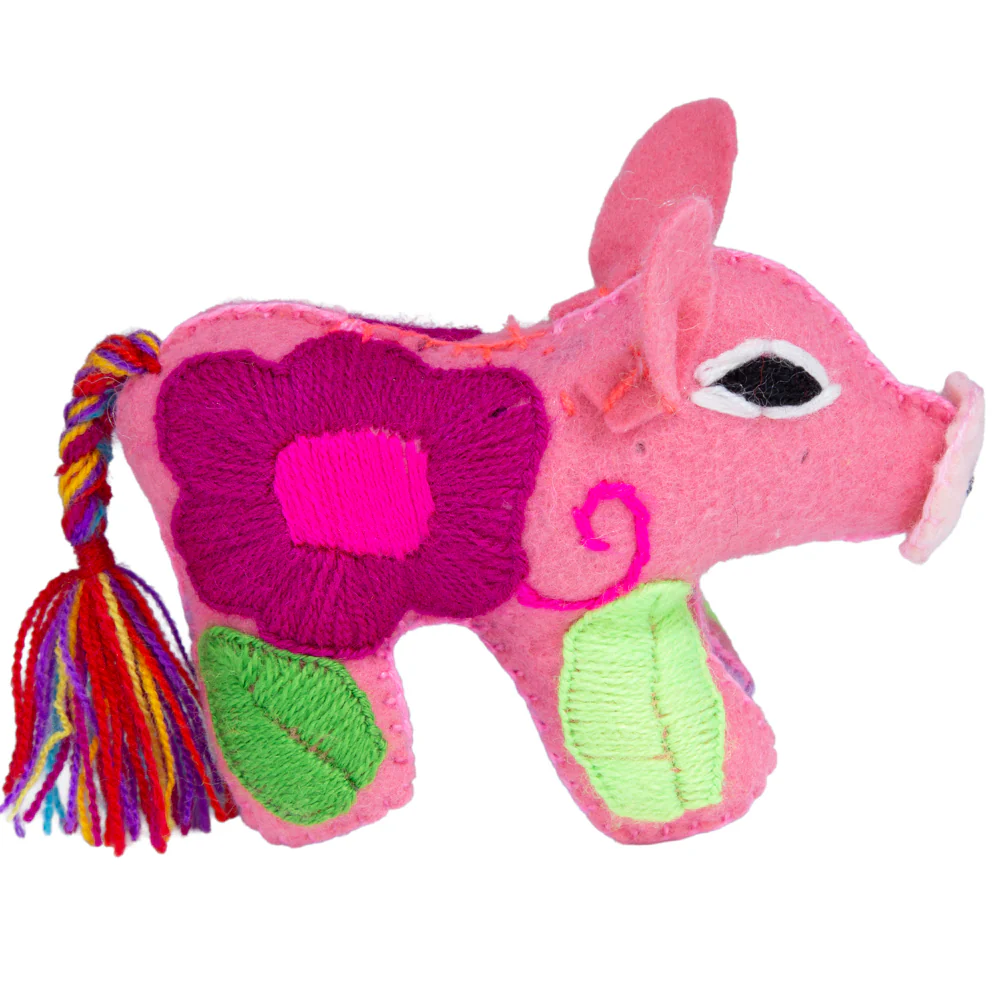 Cochinito Hand-Embroidered Stuffed Animal - Image 4