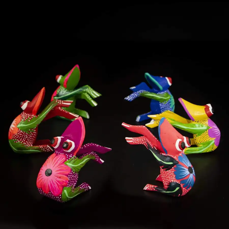 Hand Painted Frog Wooden Figurine Alebrije - Image 8