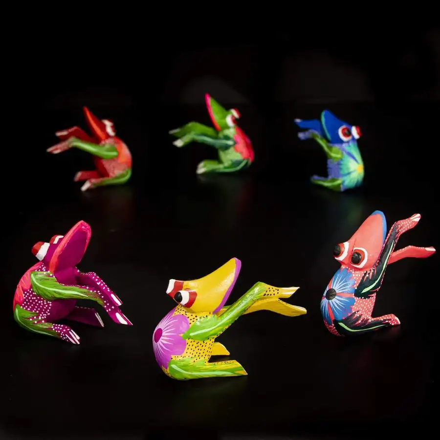 Hand Painted Frog Wooden Figurine Alebrije - Image 9