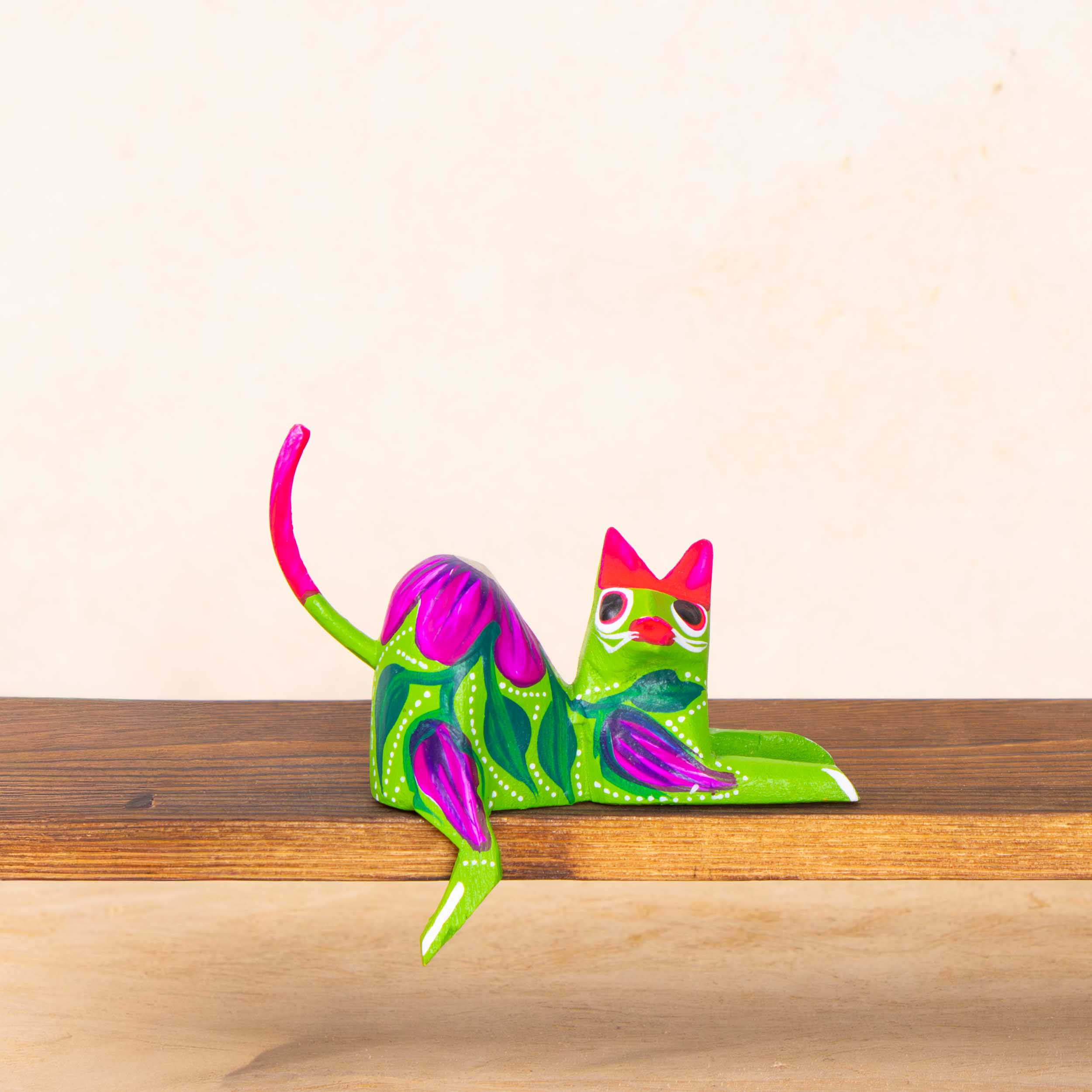 Hand Painted and Carved Hanging Cat Wooden Figurine Alebrije - Image 3