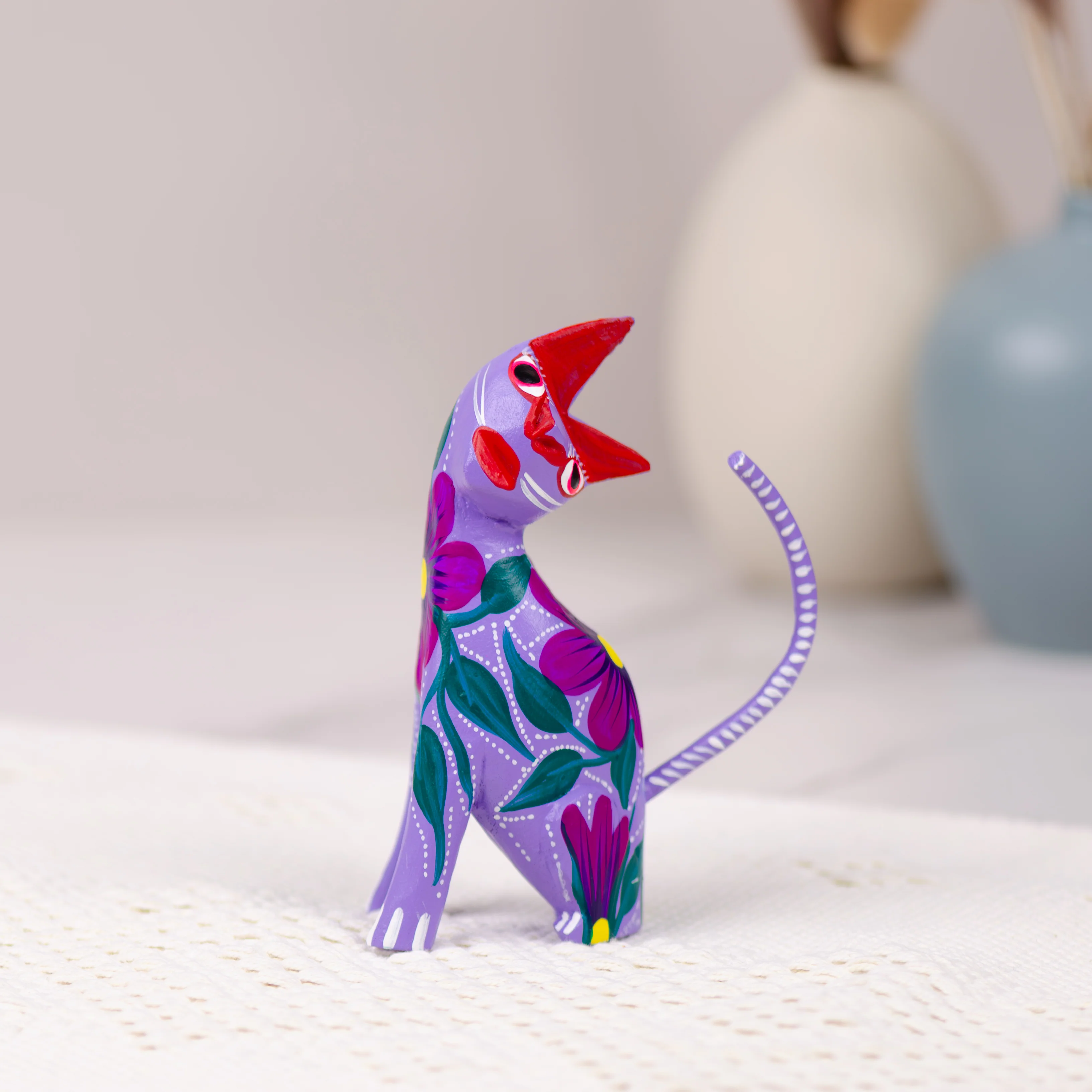 Large Hand Painted Neck Side Bend Cat Wooden Figurine - Image 6