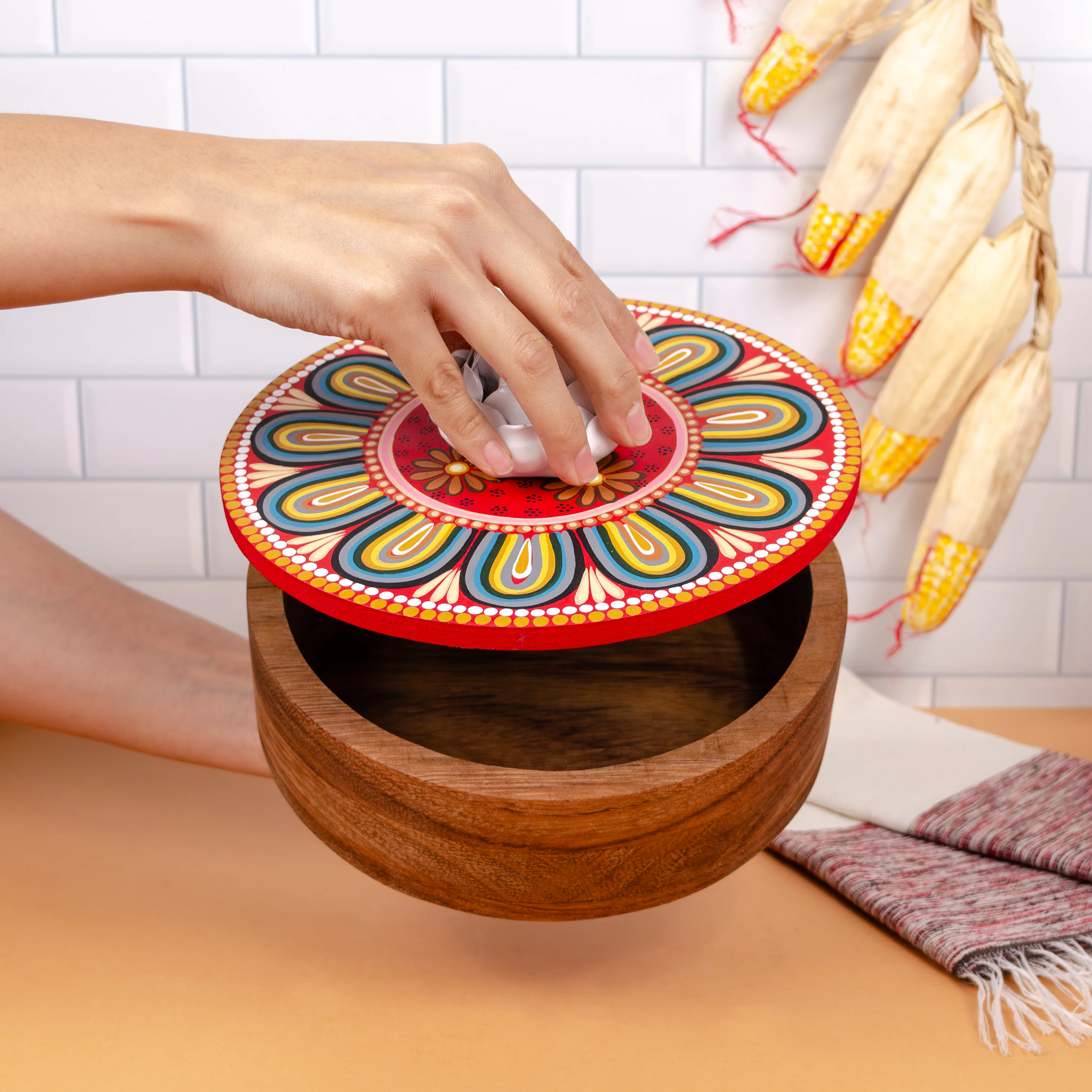 Hand-painted Parota Solid Wood Kitchen Tortillero/Basket - Image 4