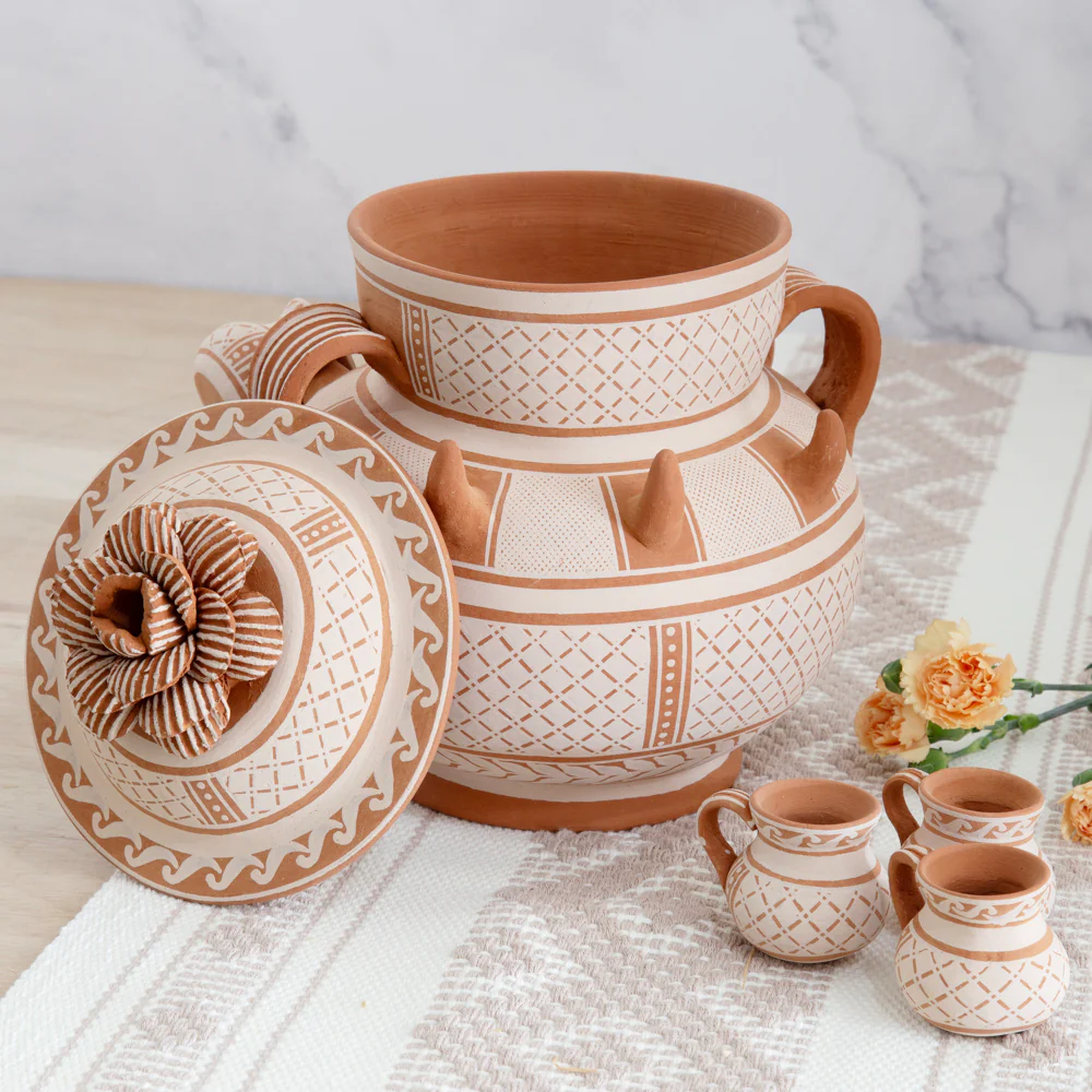 Patamban Ponchera, Vase with Mini Mug - Image 3