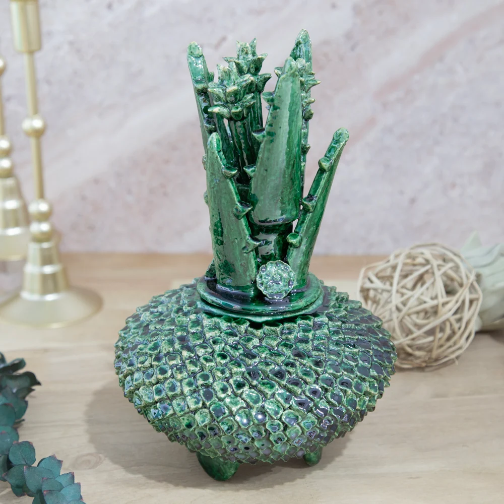 Piña Húngara Wide 10" Decorative Pineapple Sculpture - Image 5
