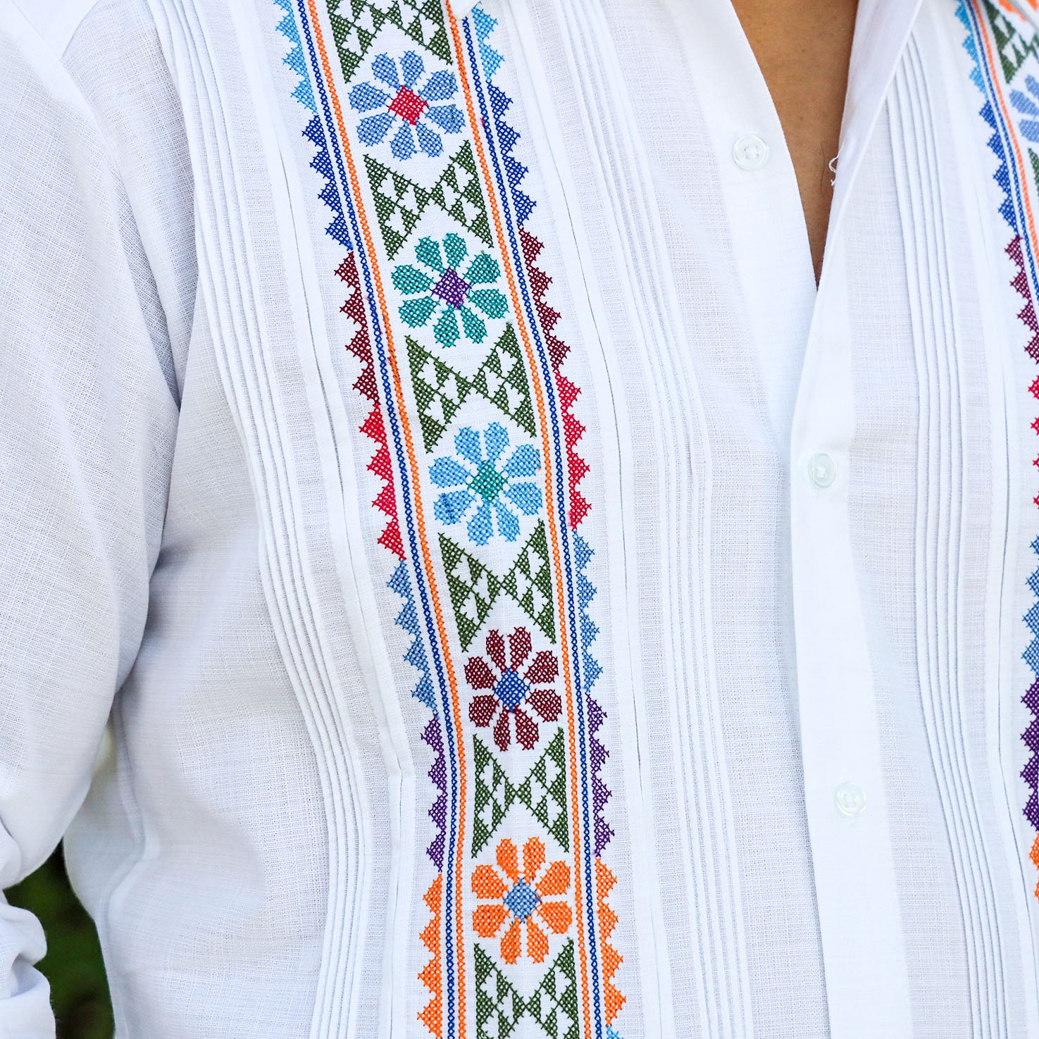 Primavera Embroidered Guayabera - Image 2