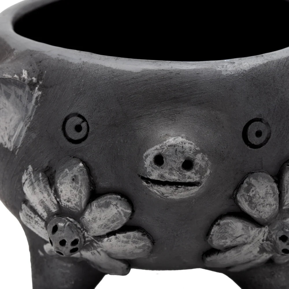 Barro Negro Cochinito Salsa Bowl with Flowers - Image 5