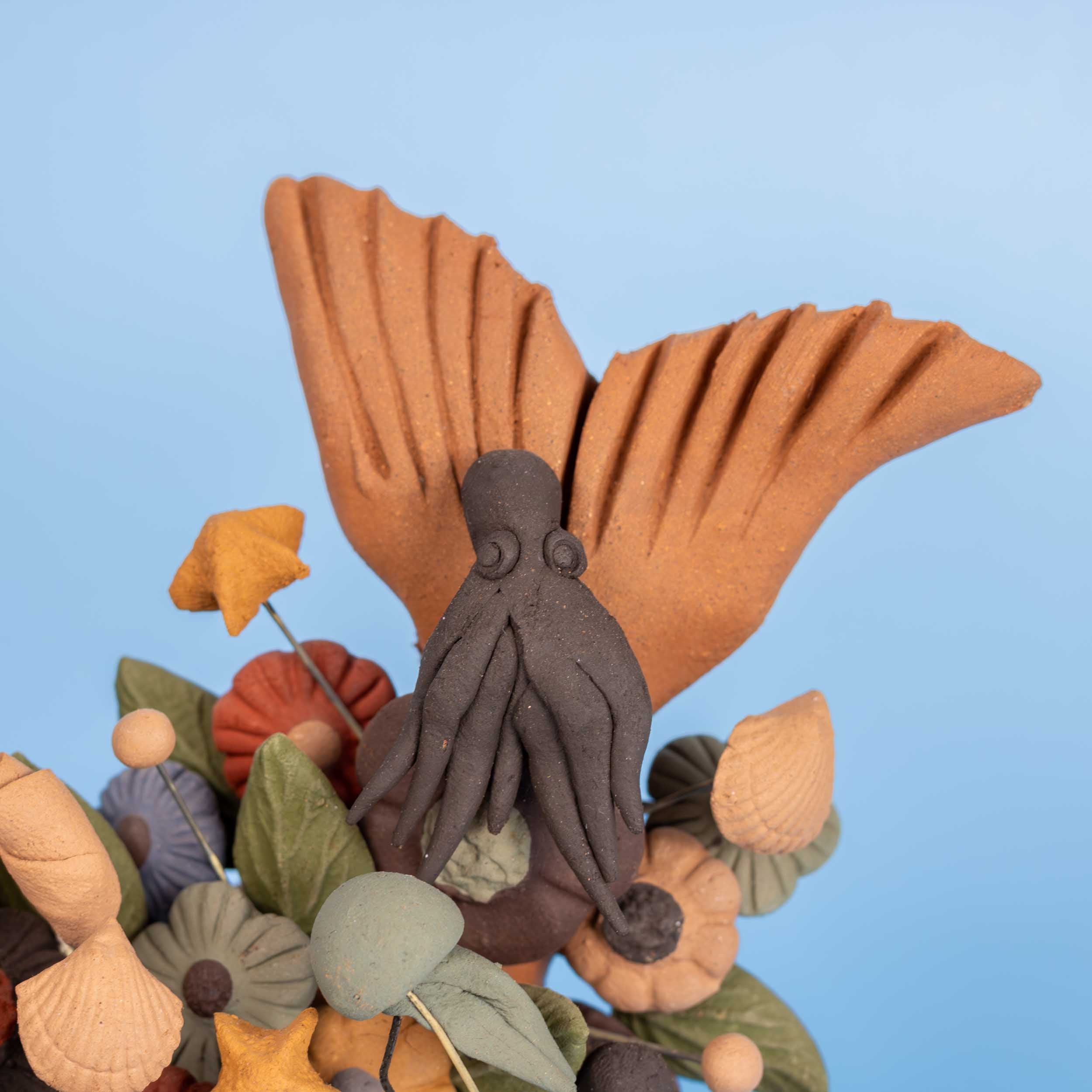Tlanchana Barro Pigmentado Mermaid Clay Sculpture - Image 6