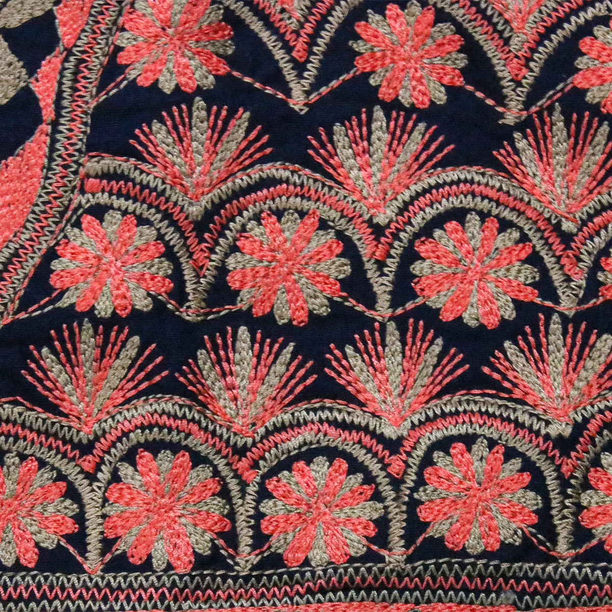 Xuuxy Embroidered 3/4 Sleeve Blouse - Image 10